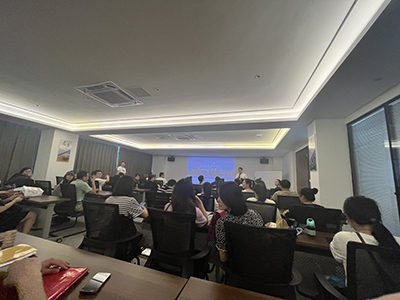 Seminaria szkoleniowe dla działu sprzedaży taśm Fujian Youyi
